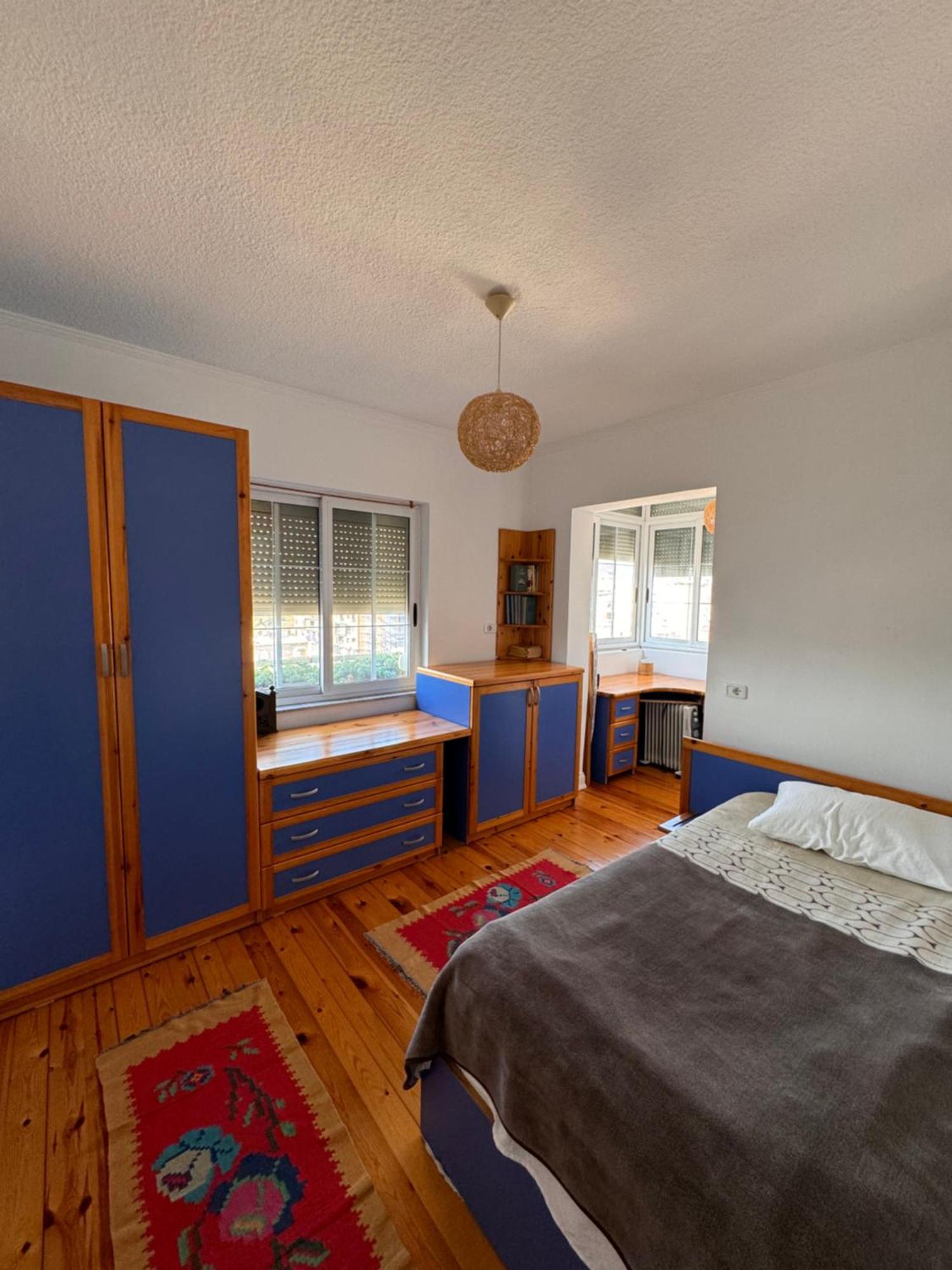 Cozy Vintage Modern Gem Tiranë