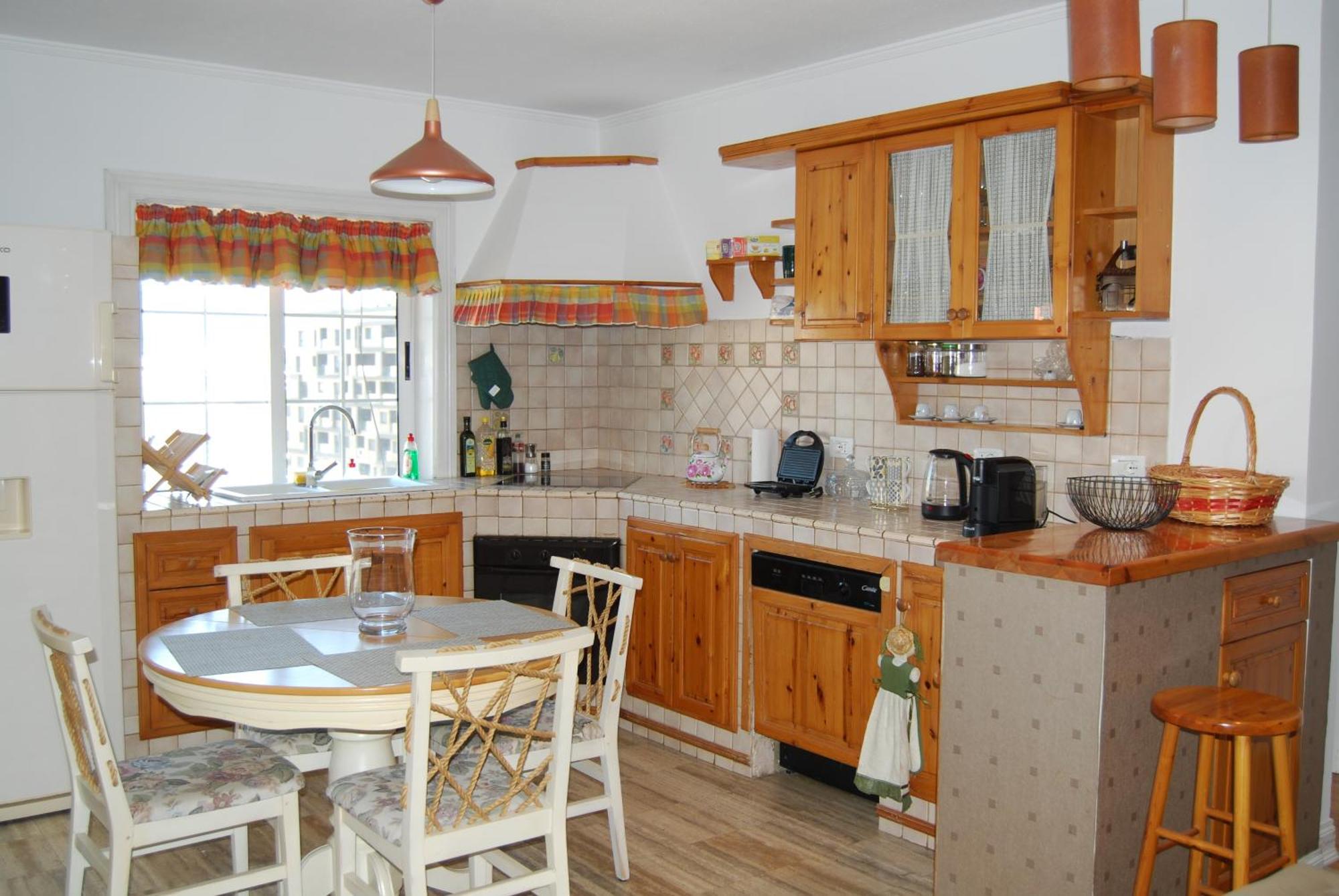 Cozy Vintage Modern Gem * Tiranë